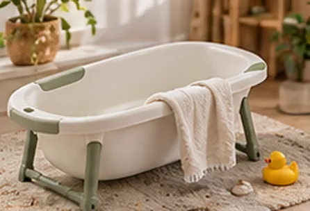 Illustration générique d'une baignoire pour bébé dans une salle de bains